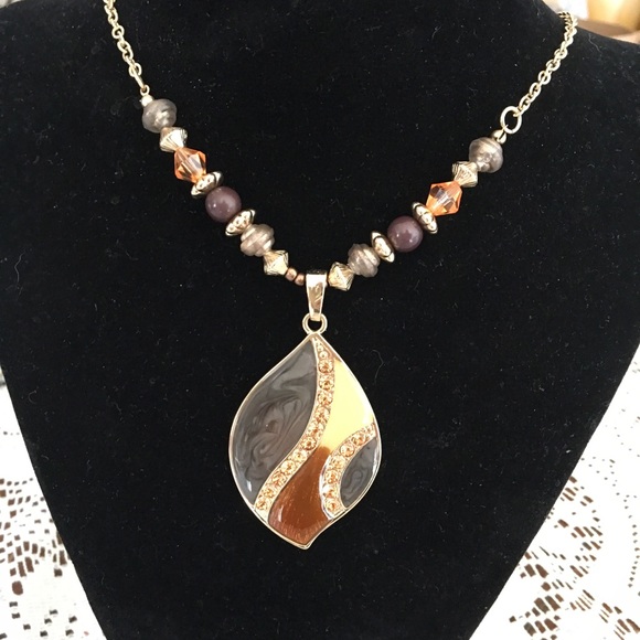 ๐๐Favorite Necklace๐๐HOST PICK FALL FAVORITES - Picture 3 of 7